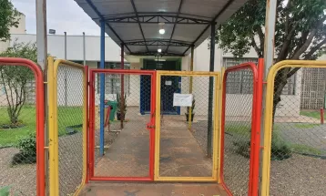 Dois CMEIs são interditados após registros de sarna humana, em Paiçandu