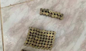 Suspeito de chefiar tráfico na fronteira do Brasil com Paraguai foi morto com mais de 150 tiros em condomínio de luxo no Paraná, afirma IML