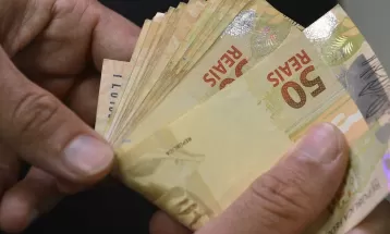 Procon realiza mutirão de renegociação de dívidas com bancos no Paraná; veja como participar