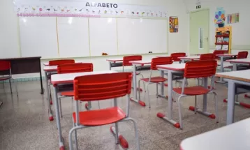 Secretaria de Educação de Foz do Iguaçu divulga cronograma de matrícula da rede municipal para 2023; confira