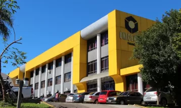 Vestibular da Unicentro: Quase 7 mil candidatos fazem prova neste domingo (6); veja orientações