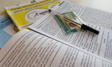 Enem teve mais de 145 mil inscritos no Paraná; veja conteúdos que mais caem nas provas