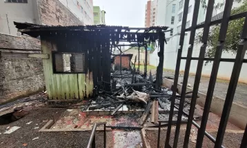 Justiça decreta prisão preventiva de homem suspeito de atear fogo em pensionato; uma mulher morreu
