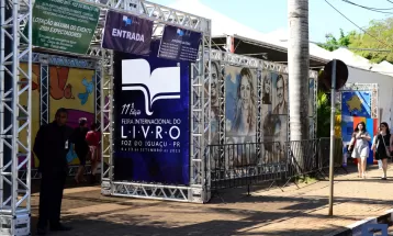 Feira do Livro começa na quinta (17), em Foz do Iguaçu; edição vai homenagear Lima Barreto