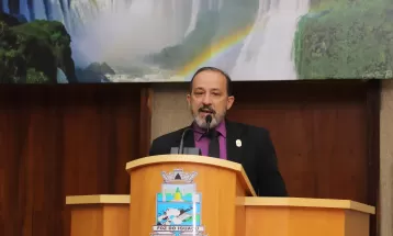 TRE cita candidatura laranja e cassa mandato de vereador de Foz do Iguaçu 
