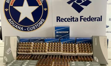 Receita apreende 240 munições de calibre .500 e duas mil espoletas para fabricação de cartuchos