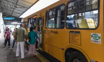 Transporte público de Curitiba e Região Metropolitana será reforçado em dias de jogo do Brasil na Copa; veja alterações