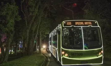 Natal de Curitiba: linhas especiais de ônibus passam por três roteiros; confira