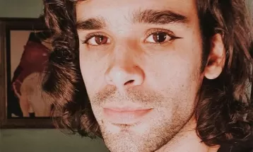 Zé Ibarra coroa ano de aclamação ao preparar edição do primeiro álbum solo, 'Marquês 256'
