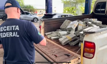 Paraguaio é preso após transportar mais de 300 quilos de maconha na hora do gol do Brasil, diz polícia