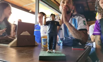 FOTOS: Argentinos e brasileiros se reúnem na tríplice fronteira para assistir final da Copa do Mundo