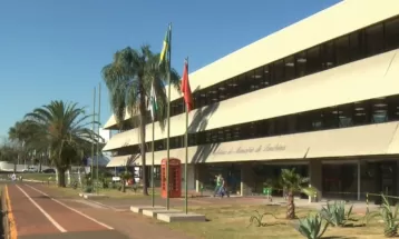 Prefeitura de Londrina anuncia concurso com 41 vagas para profissionais da saúde