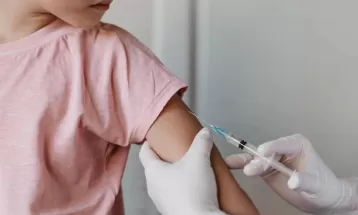 Aplicação da segunda dose da vacina contra Covid-19 em bebês começa nesta terça-feira (20) em Maringá