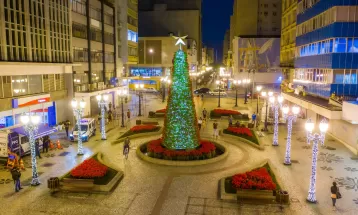 Curitiba mantém decoração de Natal para visitação até janeiro de 2023; veja locais