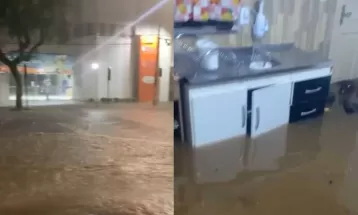 Chuva forte causa alagamentos em Guarapuava: 'Casa cheia de água, guarda-roupa molhado com roupa dentro'