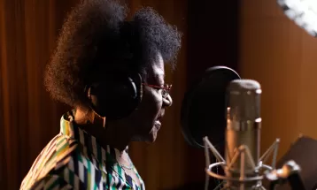 Alaíde Costa canta Gilberto Gil e Ivan Lins em álbum feito sob direção musical de Gilson Peranzzettta
