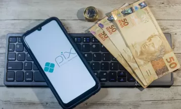 PIX movimenta R$ 1,06 trilhão no Paraná em quase dois anos; entenda