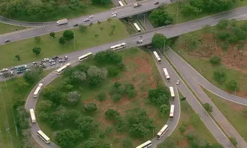 Veja quem são os donos de veículos do Paraná apreendidos por ordem do STF após ataques em Brasília