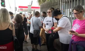 Professores protestam contra retirada da disciplina de Artes na rede estadual de ensino