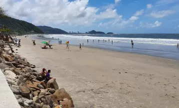 Praia de Guaratuba terá faixa de areia ampliada, diz Governo do Paraná