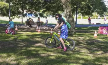 Curitiba oferece atividades gratuitas para crianças em parques a partir deste domingo (15); confira atrações