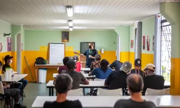 Curitiba oferece quase 900 vagas em cursos gratuitos de qualificação em fevereiro; inscrições estão abertas