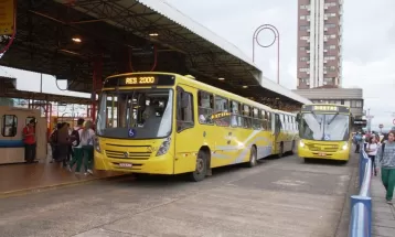 Estudantes de Guarapuava podem fazer cadastro para cartões do transporte coletivo pela internet; veja o passo a passo