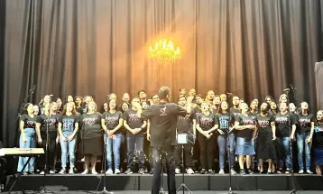 Fundação Cultural de Foz do Iguaçu abre inscrições para aulas gratuitas de canto coral; veja como participar 