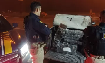 Homem é preso após ser flagrado transportando quase 400 quilos de maconha prensada, em Guarapuava