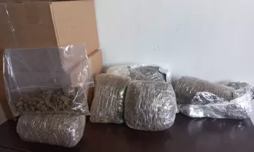 PM apreende maconha após tentativa de despacho da droga através dos Correios, em Toledo
