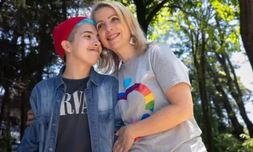 Garoto de 14 anos fala sobre apoio da família e mudança de vida após se assumir transgênero: ‘sou muito orgulhoso’