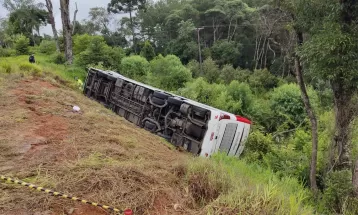 Passageiro relata que motorista de acidente com 7 mortos no Paraná afirmou ter dormido: 'Olhou pra minha cara e me disse 'cara, eu dormi'