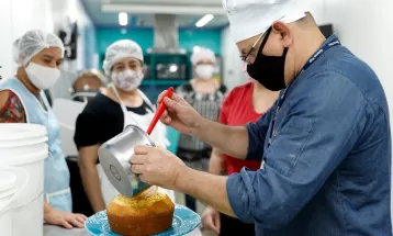 Maringá oferece cursos profissionalizantes gratuitos de estética e gastronomia; saiba como participar