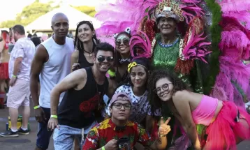 Carnaval em Maringá terá shows e apresentações em troca de alimento; saiba onde retirar o ingresso
