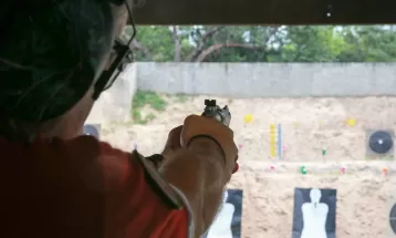 Juiz federal substituto do Paraná concede liminar para que CAC autor da ação não recadastre armas de fogo em sistema da PF