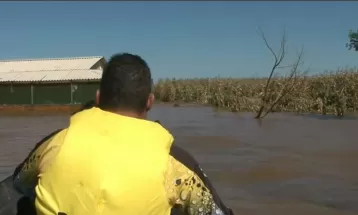 Defesa Civil alerta moradores por cheias do Rio Paraná; população pode ter que deixar casas