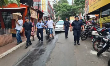 Polícia paraguaia realiza operação em Cidade do Leste após denúncia de brasileiros sendo extorquidos por golpistas na cidade