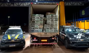 Polícia apreende quase duas toneladas de maconha na BR-277, em Cascavel