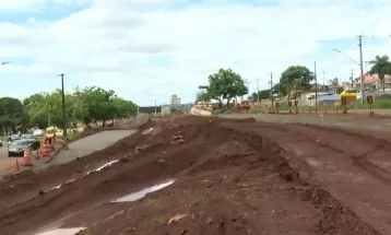 Ministério Público abre inquérito para investigar atraso em obra de trincheira em Londrina
