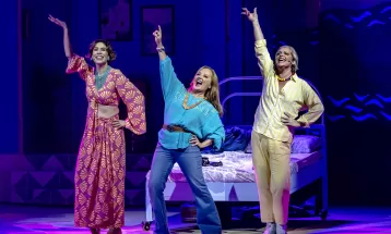 'Mamma Mia!' é musical feliz de Möeller & Botelho que enreda pela leveza e o poder das canções do ABBA