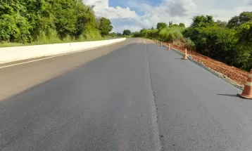 DER libera trecho da PR-445 que foi bloqueado por rachaduras na pista