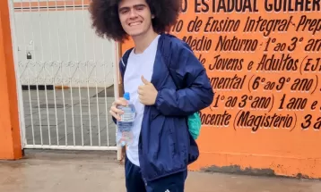 Estudante tira nota máxima em dois dos cursos mais concorridos da UEM: 'Sentimento de missão cumprida'