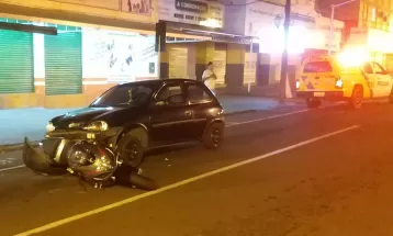 Idosa é presa com sinais de embriaguez e CNH suspensa após atropelar motociclista em Umuarama, diz PM