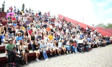 Pais dão dicas para aproveitar o Festival de Curitiba com e sem as crianças