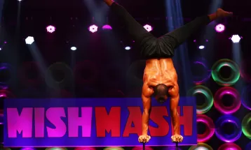 Festival de Curitiba se despede com grande festa de variedade artística: é o Mish Mash