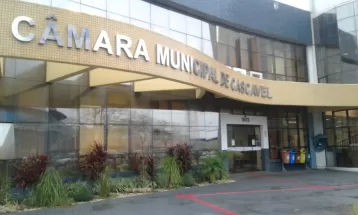 Câmara de Cascavel aprova projeto de lei que autoriza prefeitura a contratar policiais para atuar na segurança de escolas da rede municipal