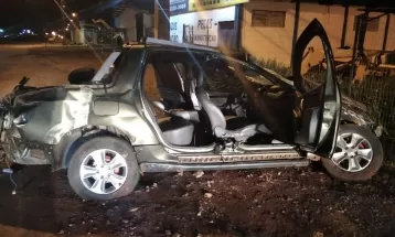 Homem morre após ser ejetado de carro durante capotamento na BR-277, em Cascavel