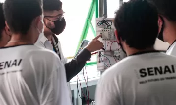 Senai oferece vagas em cursos técnicos gratuitos em Londrina; veja como se inscrever