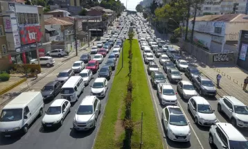 Governo do Paraná vai devolver cerca de R$ 5 milhões de IPVA a contribuintes que tiveram veículo furtado ou roubado em 2022; veja como pedir restituição 