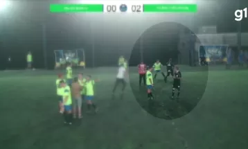 VÍDEO: Árbitro de futebol é agredido por jogadores durante campeonato local, em Laranjeiras do Sul